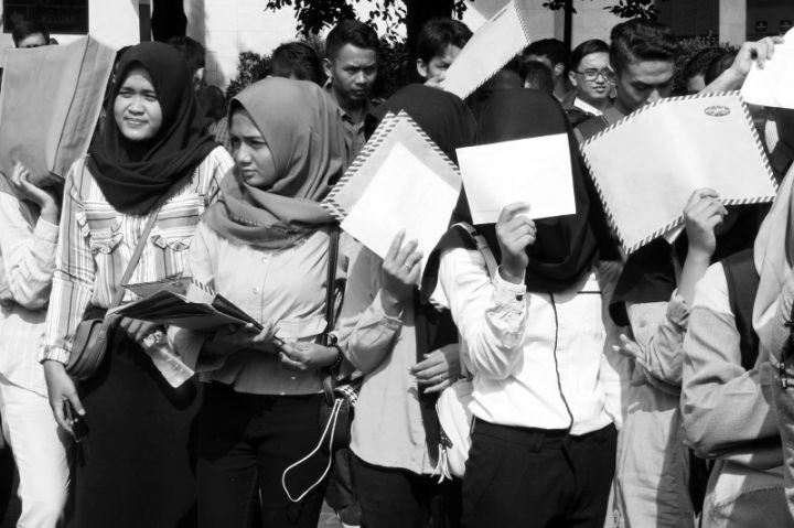Mencari Kerja